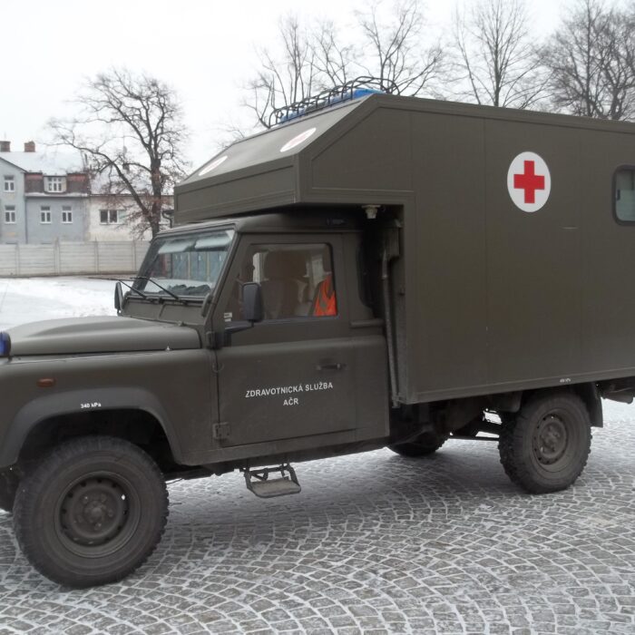 Přestavba vojenské sanitky Hagemann 1