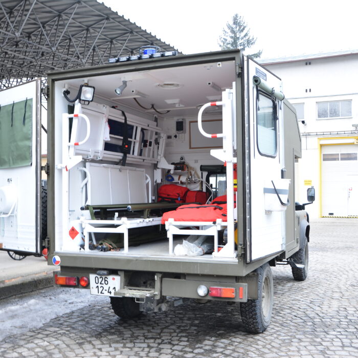 Přestavba vojenské sanitky Hagemann 5