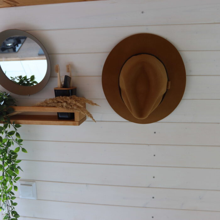 Přestavba-dodávky-na-obytný-vůz-pro-moniku-leovou-5_optimized