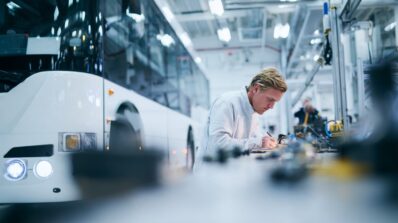 Elektrospecialista/ka pro vestavby autobusů, karavanů a zásahových vozidel